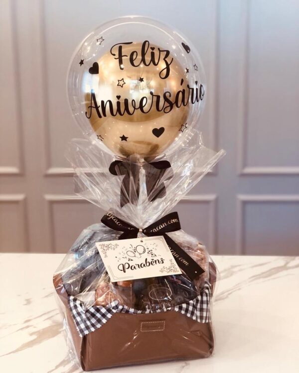 Cesta Aniversário Modelo 3
